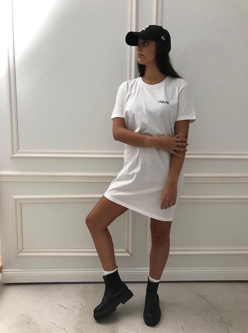 Weißes T-Shirt Kleid von raise Sportswear