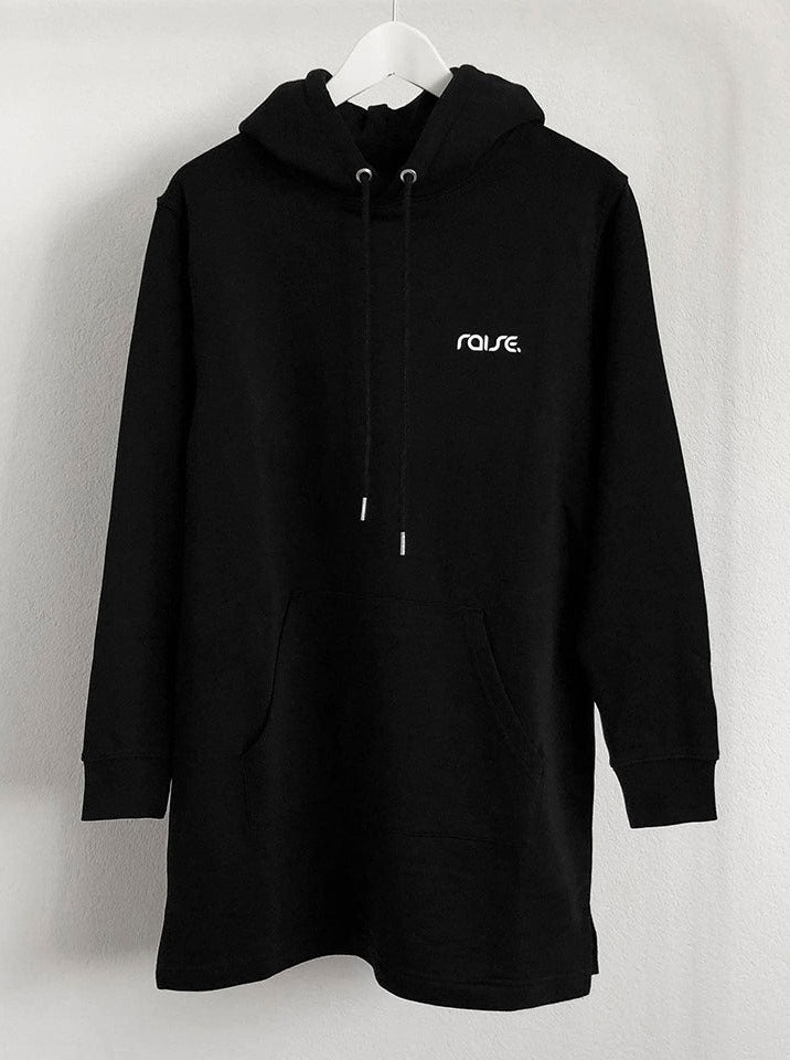 Schwarzes Hoodie Kleid mit Kängurutaschen von raise Sportswear