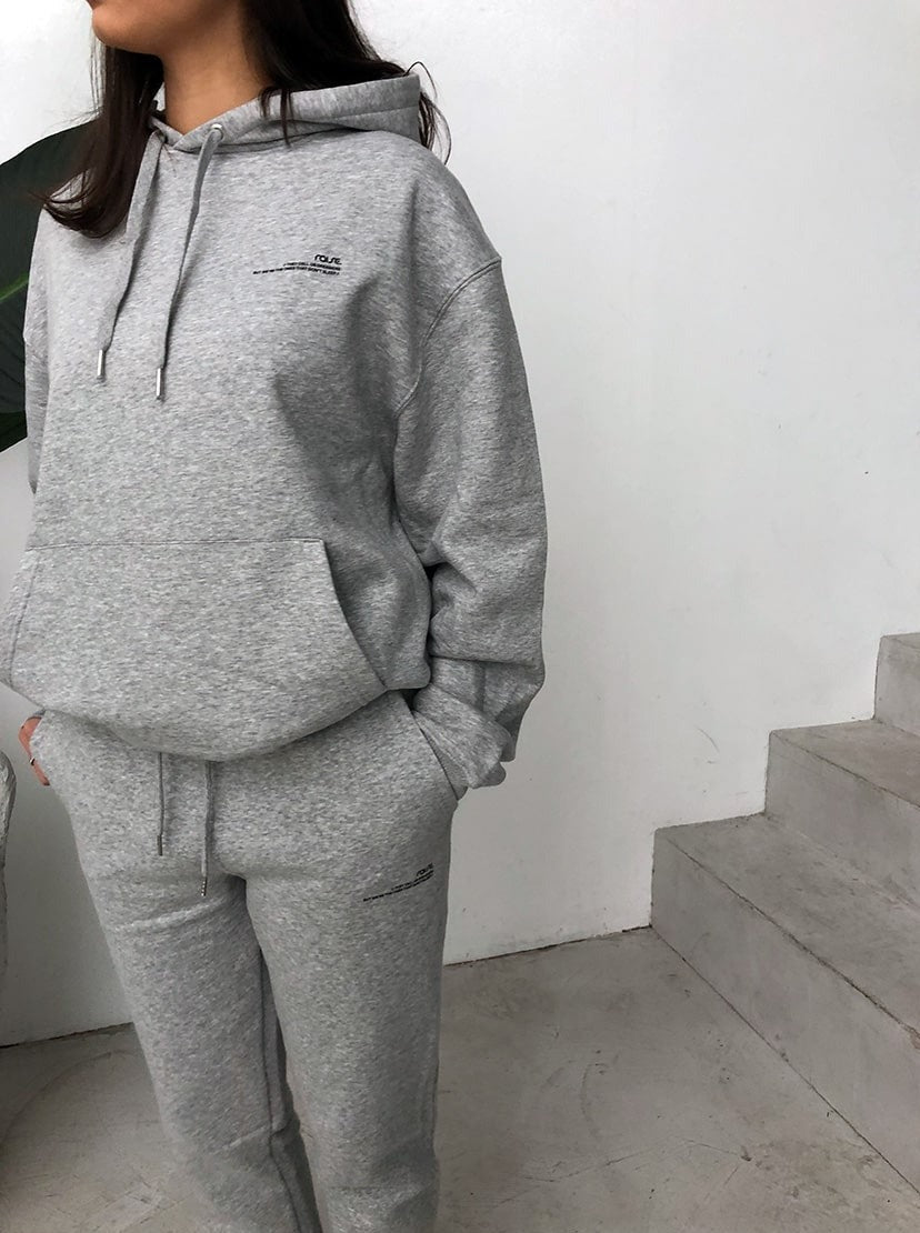 Grauer Oversize Hoodie von raise Sportswear