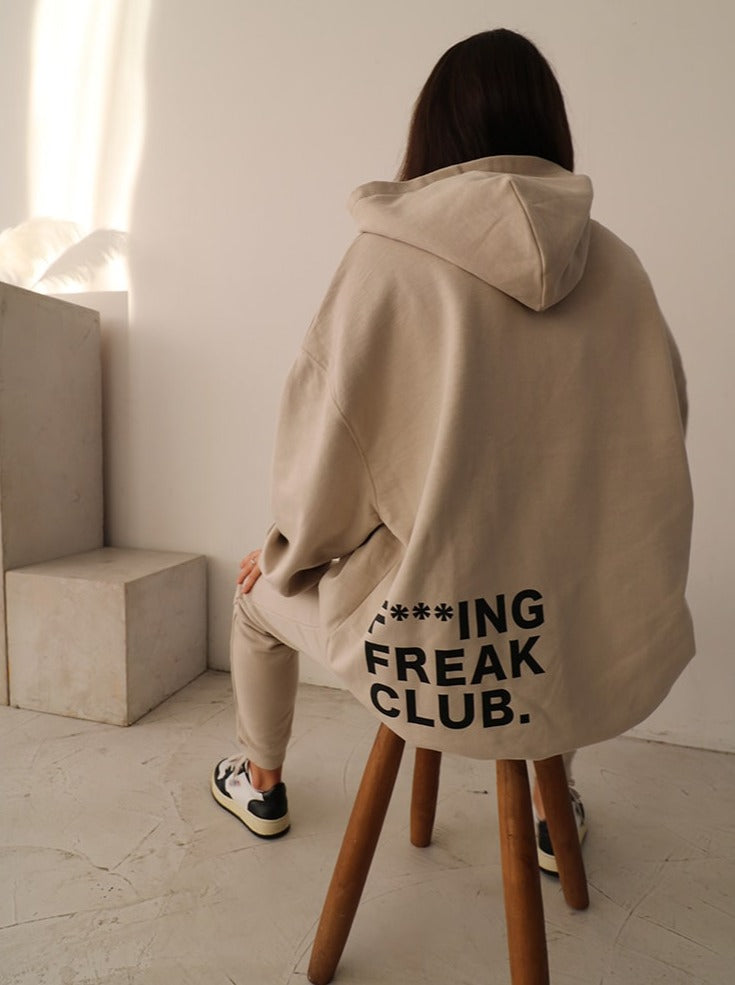 Beiger Oversize Hoodie von raise Sportswear mit Statement Print