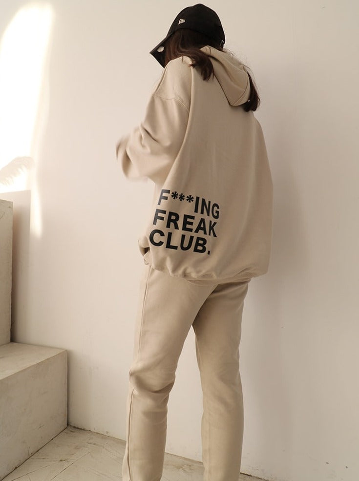 Beiger Oversize Hoodie von raise Sportswear mit Statement Print