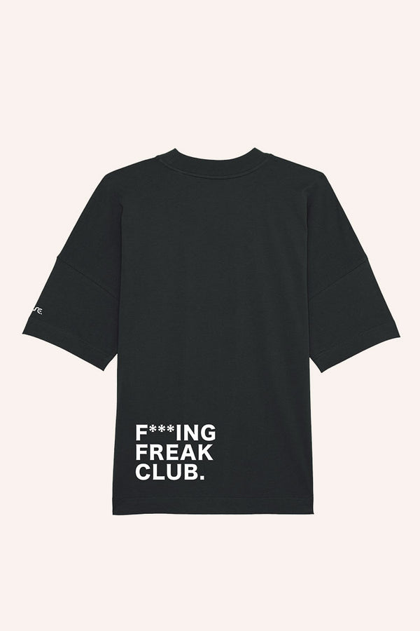 Schwarzes Oversize T-Shirt mit großem Statement Print auf dem Rücken von raise Sportswear