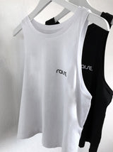 Weißes und schwarzes Oversize Tanktop aus Bio Baumwolle von raise Sportswear
