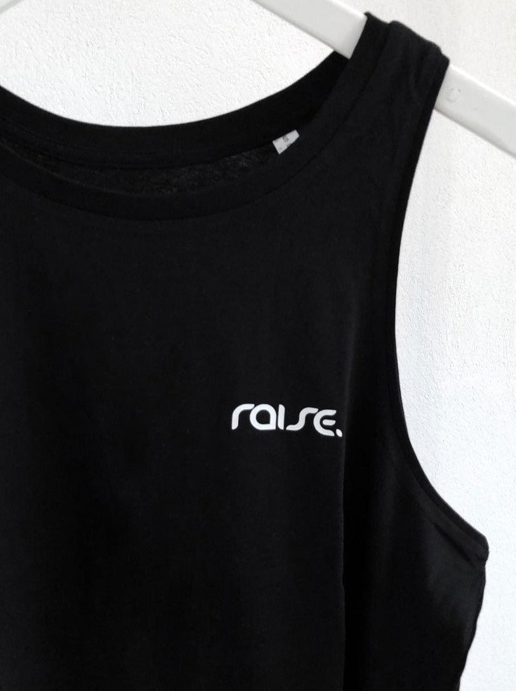 Schwarzes Oversize Tanktop aus Bio Baumwolle von raise Sportswear