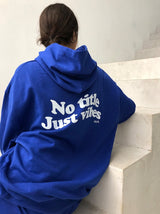 Blauer Oversize Hoodie mit Statement Print von raise Sportswear